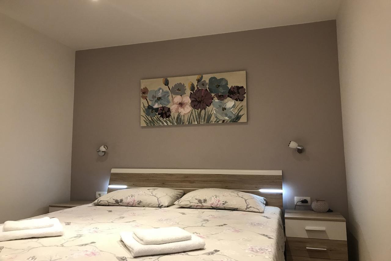 Apartments Villa Stivan Solin Esterno foto