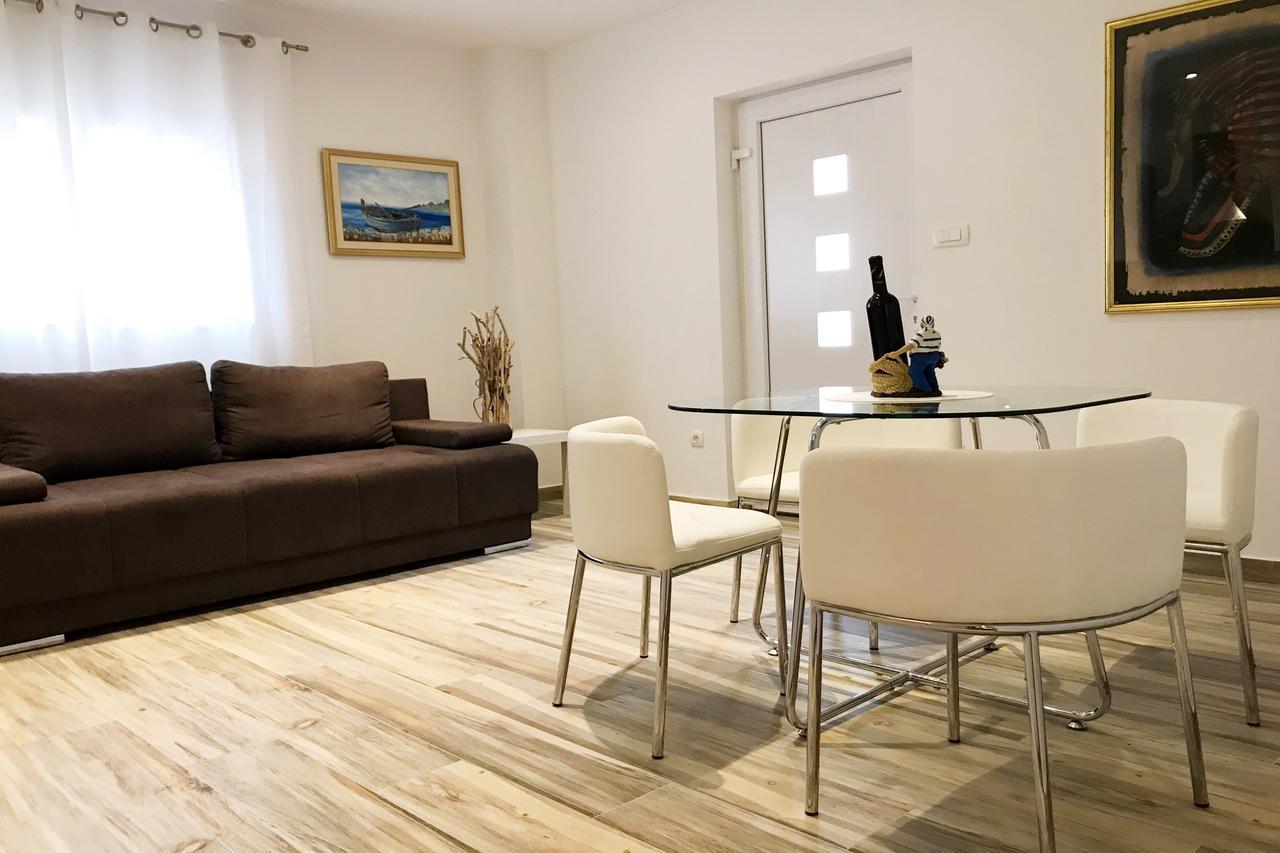 Apartments Villa Stivan Solin Esterno foto